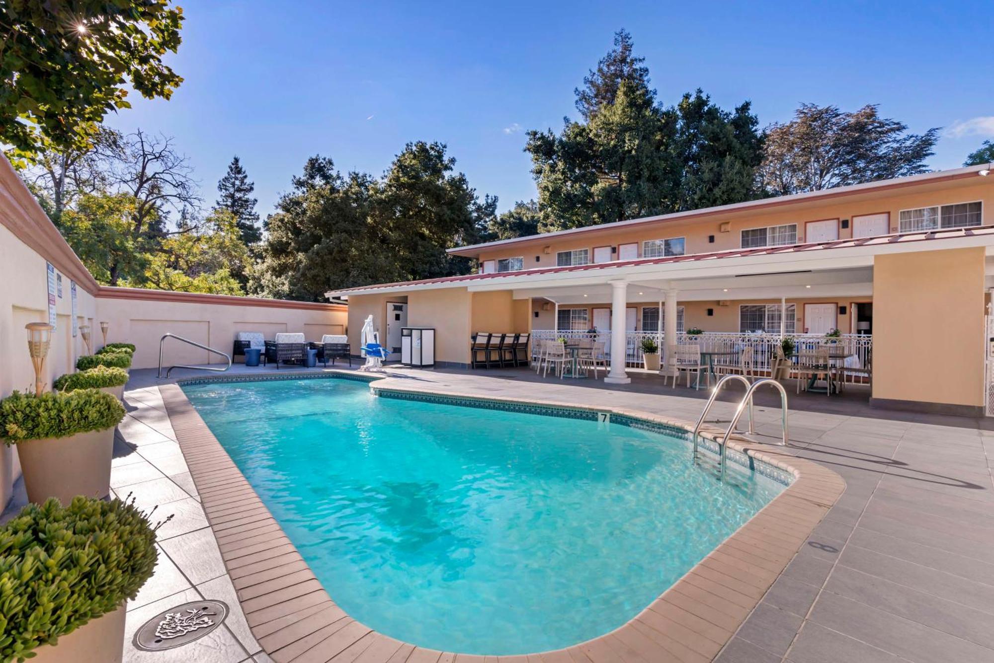 Best Western Plus Riviera Menlo Park Exteriör bild